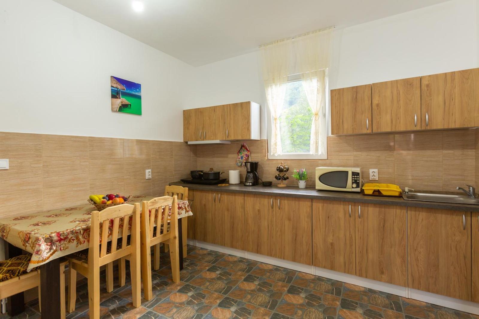 Casa Vio Pension Nehoiu Buitenkant foto