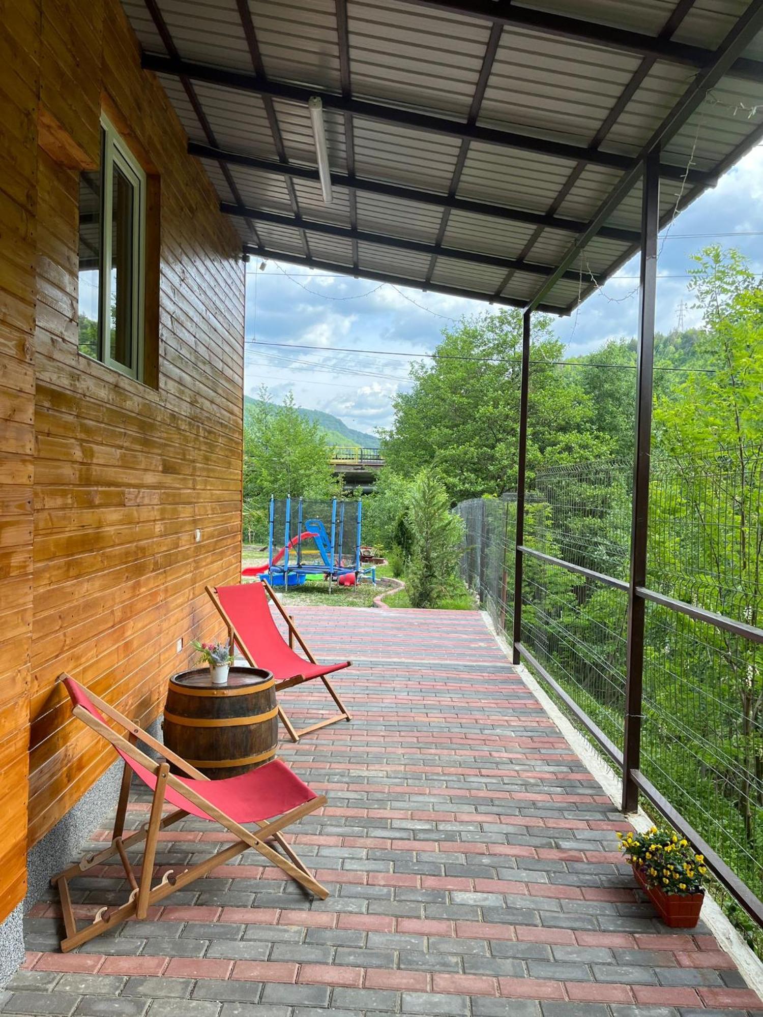 Casa Vio Pension Nehoiu Buitenkant foto